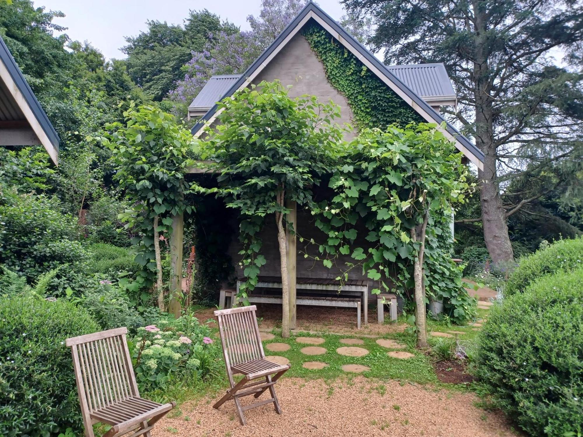 Little Fields Country House And Cottages Хоуик Екстериор снимка